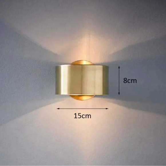 BNIB Beautiful Gold Light Sconce - Picture 2 of 4